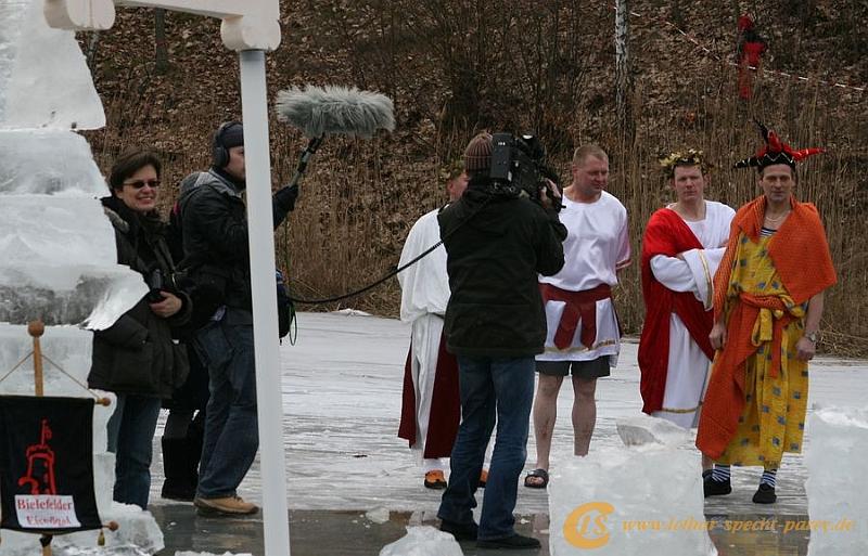 Ferchland-Eisbaden-Winterschwimmen-2009_01_31-079.JPG