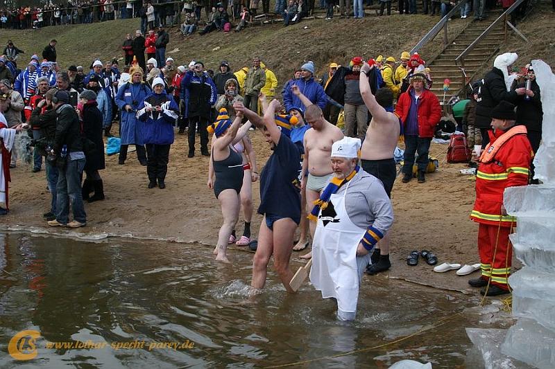 Ferchland-Eisbaden-Winterschwimmen-2009_01_31-093.JPG