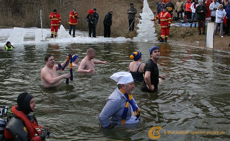 Ferchland-Eisbaden-Winterschwimmen-2009_01_31-099.JPG