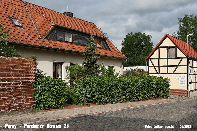 0025-Parey-Parchener_Strasse-Schuenecke.JPG