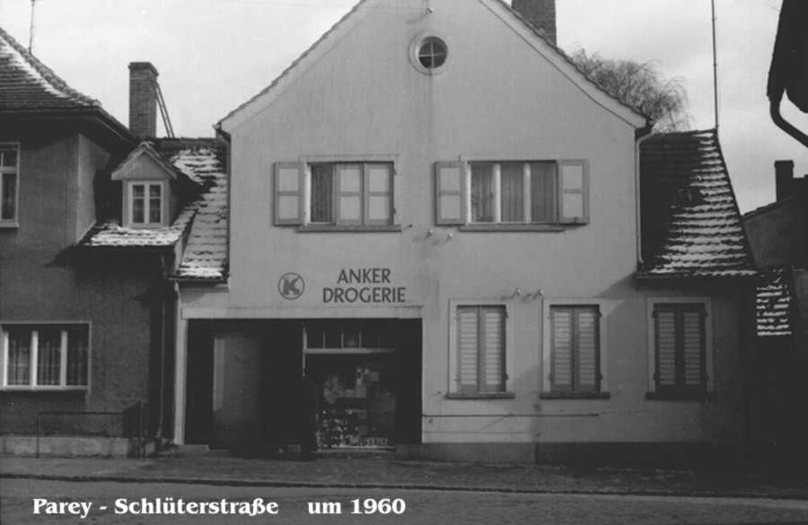 Parey-Geschaeft-Schlueterstrasse-Anker_Drogerie.jpg