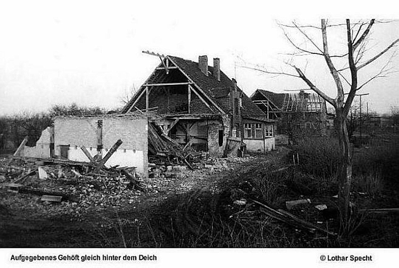 Elbaue-Parey-Gehoeft-Ruine.jpg