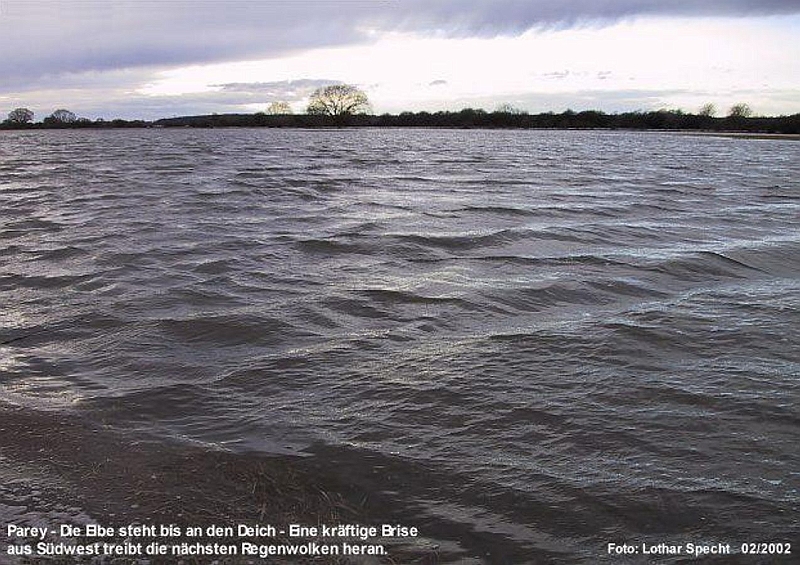 Elbaue-Parey-Hochwasser-Wolken04-k.jpg