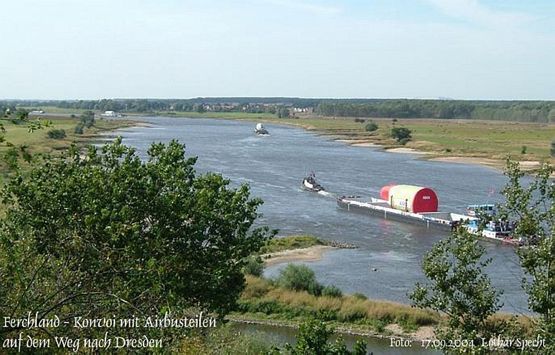 Ferchland-Elbe-Steilufer-Airbuskonvoi-2004_09_17-001.jpg